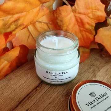 A kép csak illusztráció. A dekorációs elemek nem tartozékai az illatgyertyának.