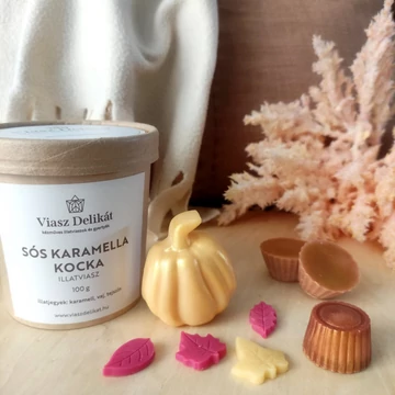 A kép csak illusztráció. A dekorációs elemek nem tartozékai az illatviasznak.