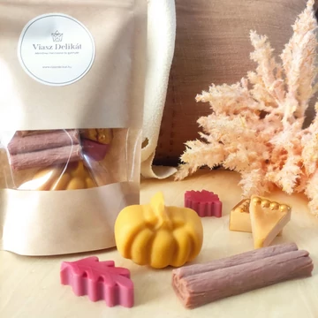 A kép csak illusztráció. A dekorációs elemek nem tartozékai az illatviasznak.