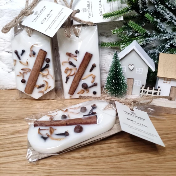 A kép csak illusztráció. A dekorációs elemek nem tartozékai az illatviasznak.