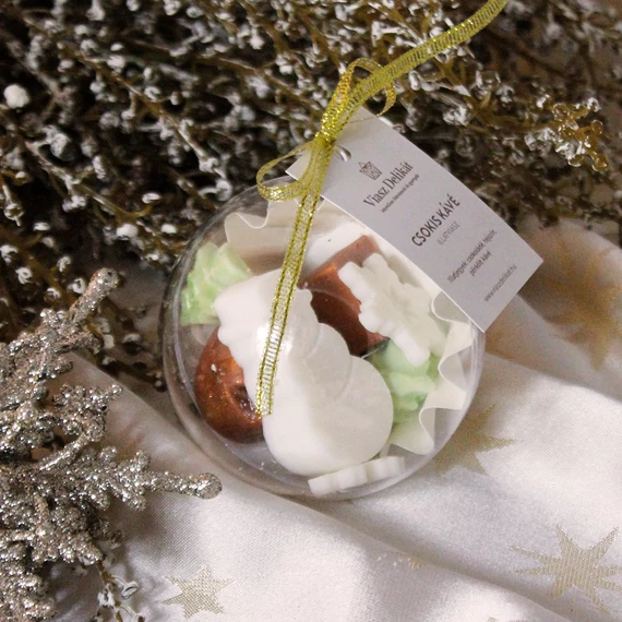 A kép csak illusztráció. A dekorációs elemek nem tartozékai az illatviasznak.